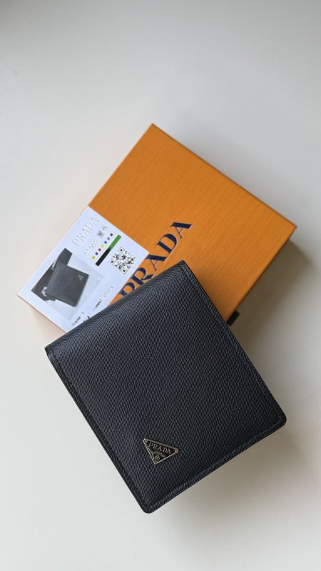 جزدان شبابي - PRADA / شامل علبة